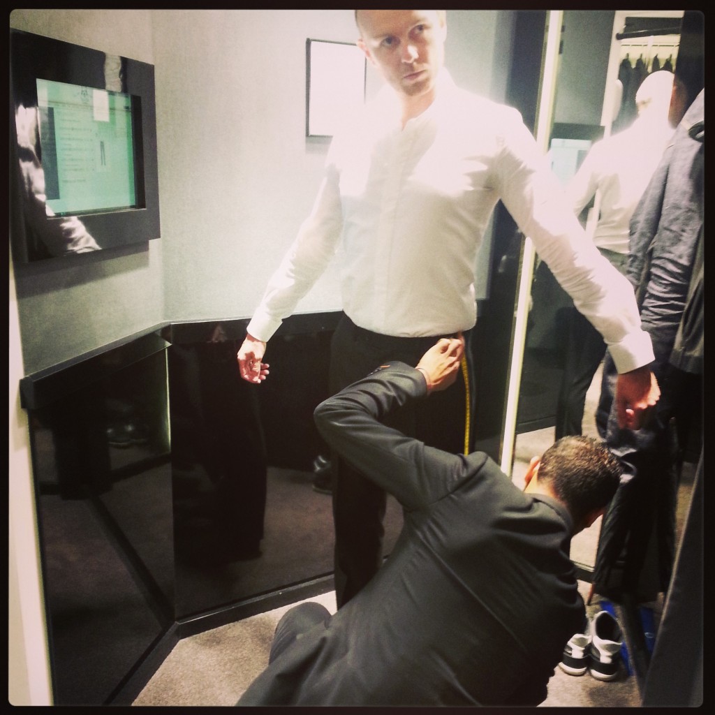 même travail avec le pantalon 