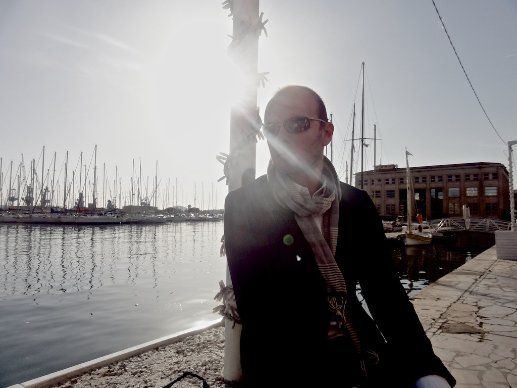 look toulon 12