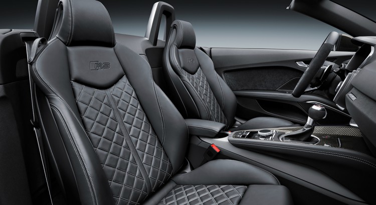 audi-tt-rs-interieur-1-750x410
