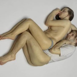 ron mueck spooning couple